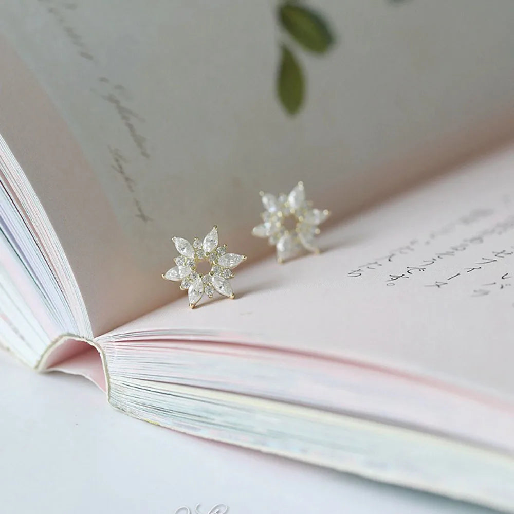 925 Sterling Silver 14K Gold Plated Snowflake Shape Zircon Small Stud Earrings