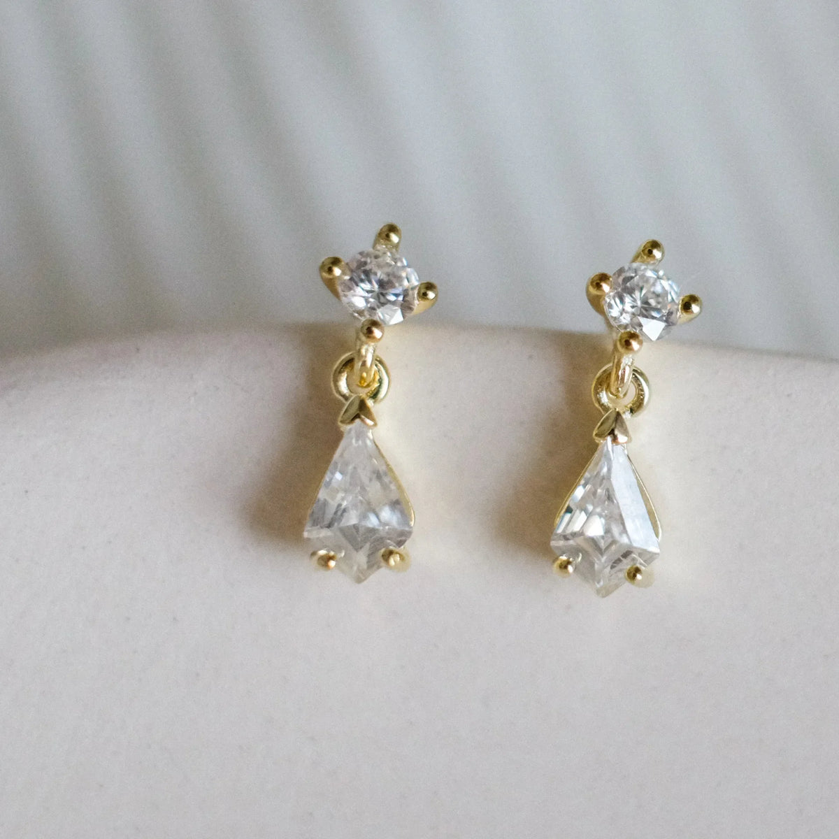 925 Sterling Silver 14k Gold Plated Zircon Small Women's Stud Earrings