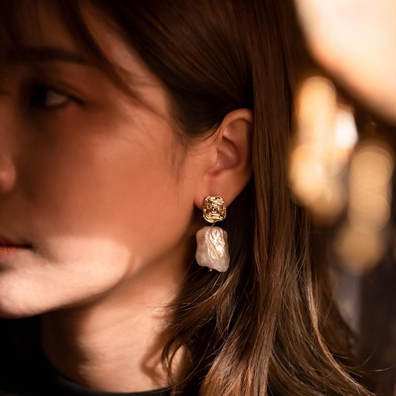 Charlotte Pearl Earrings