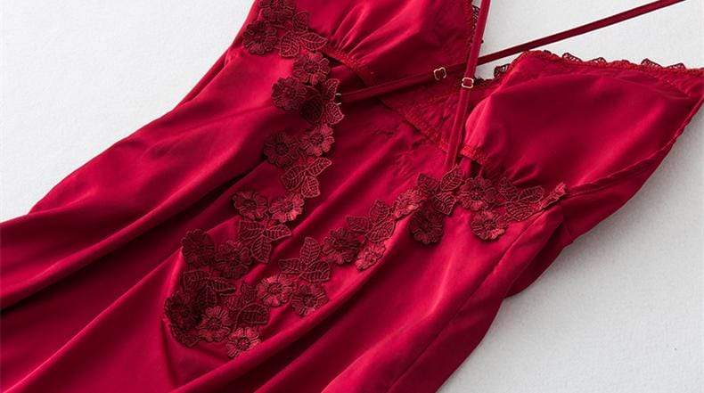 Scarlet Sleepwear